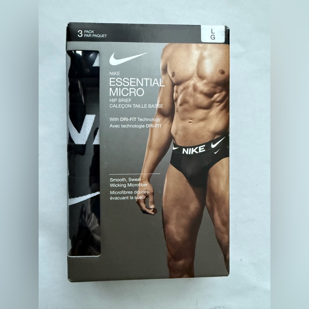 Nike Men's Black Essential Micro Hip Brief